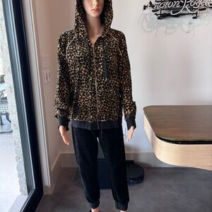 Juicy Couture Leopard Print sweatsuit